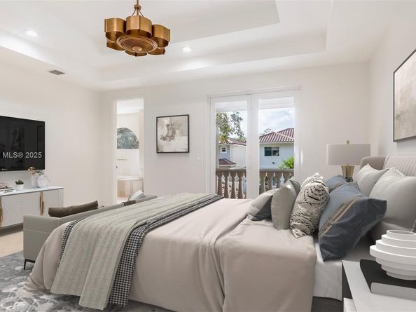 3559 Forest View Cir, Dania Beach FL 33312