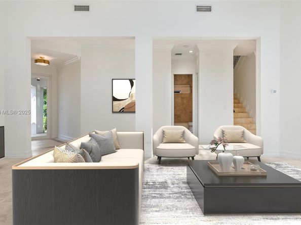 3559 Forest View Cir, Dania Beach FL 33312