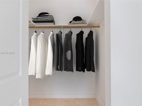 3559 Forest View Cir, Dania Beach FL 33312