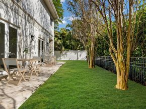 3559 Forest View Cir, Dania Beach FL 33312