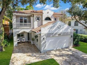 3559 Forest View Cir, Dania Beach FL 33312