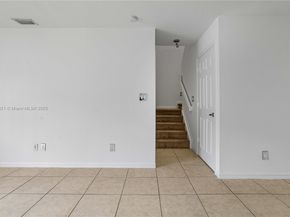 330 SW 2nd Ave 3, Hallandale Beach FL 33009