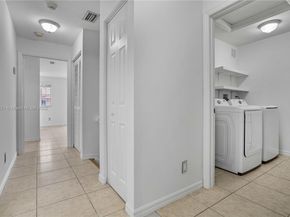 330 SW 2nd Ave 3, Hallandale Beach FL 33009