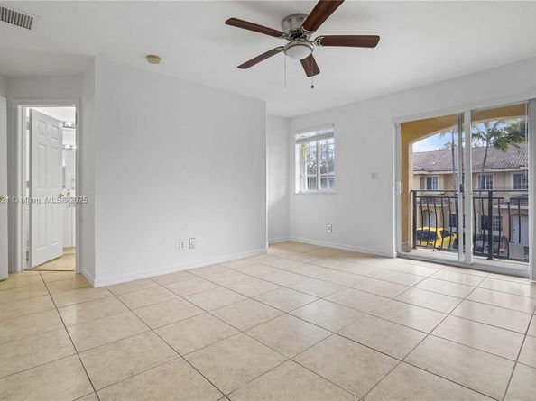 330 SW 2nd Ave 3, Hallandale Beach FL 33009