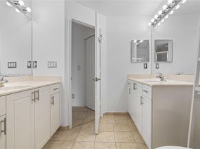 330 SW 2nd Ave 3, Hallandale Beach FL 33009