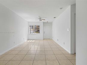 330 SW 2nd Ave 3, Hallandale Beach FL 33009