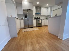 9481 Sunrise Lakes Blvd 302, Sunrise FL 33322