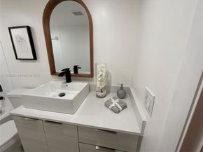 9481 Sunrise Lakes Blvd 302, Sunrise FL 33322