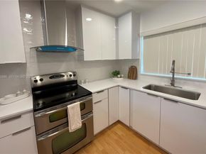 9481 Sunrise Lakes Blvd 302, Sunrise FL 33322