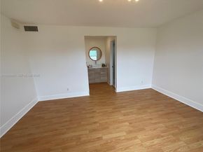 9481 Sunrise Lakes Blvd 302, Sunrise FL 33322