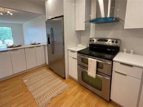9481 Sunrise Lakes Blvd 302, Sunrise FL 33322