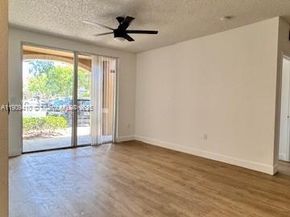 7930 N Nob Hill Rd 106, Tamarac FL 33321