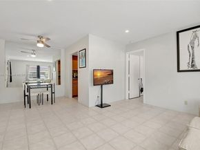 1213 SE 1st St, Fort Lauderdale FL 33301