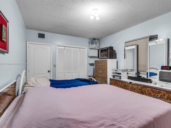 5834 SW 4th St, Miami FL 33144