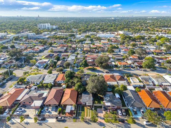 5834 SW 4th St, Miami FL 33144