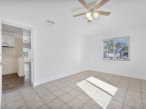 550 NW 17th St, Pompano Beach FL 33060