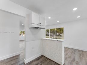 550 NW 17th St, Pompano Beach FL 33060