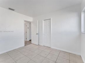 550 NW 17th St, Pompano Beach FL 33060