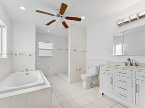 550 NW 17th St, Pompano Beach FL 33060