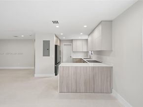6332 SW 28th St, Miami FL 33155