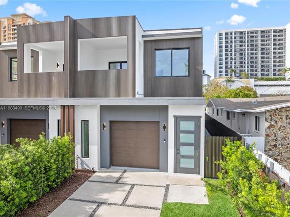 3187 SW 23rd St, Miami FL 33145