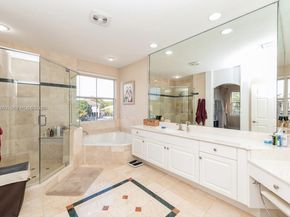 999 N Harbor Vw N, Hollywood FL 33019