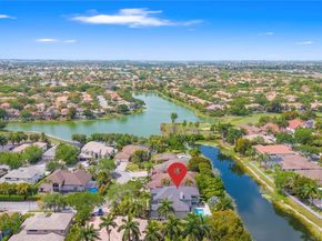 15601 SW 14th St, Pembroke Pines FL 33027