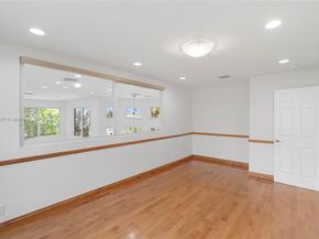 15601 SW 14th St, Pembroke Pines FL 33027