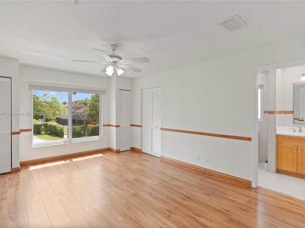 15601 SW 14th St, Pembroke Pines FL 33027