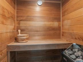 15601 SW 14th St, Pembroke Pines FL 33027