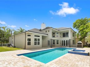 15601 SW 14th St, Pembroke Pines FL 33027