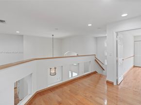 15601 SW 14th St, Pembroke Pines FL 33027