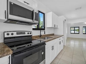 1340 NW 52nd St, Miami FL 33142