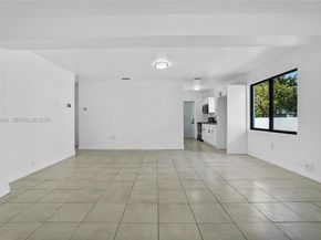 1340 NW 52nd St, Miami FL 33142