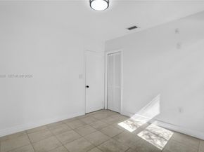 1340 NW 52nd St, Miami FL 33142