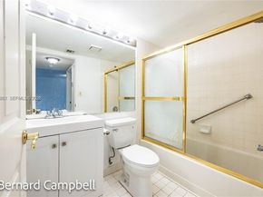 7264 S Devon Dr 112, Tamarac FL 33321