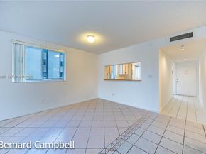 7264 S Devon Dr 112, Tamarac FL 33321