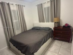 726 NW 75th St, Miami FL 33150