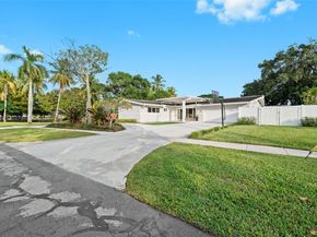 400 SW 62nd Ave, Plantation FL 33317
