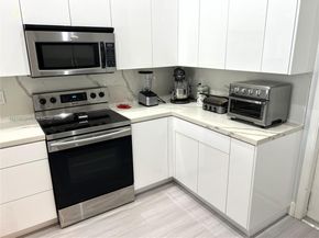 1605 Salerno Cir, Weston FL 33327