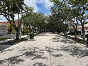 1605 Salerno Cir, Weston FL 33327