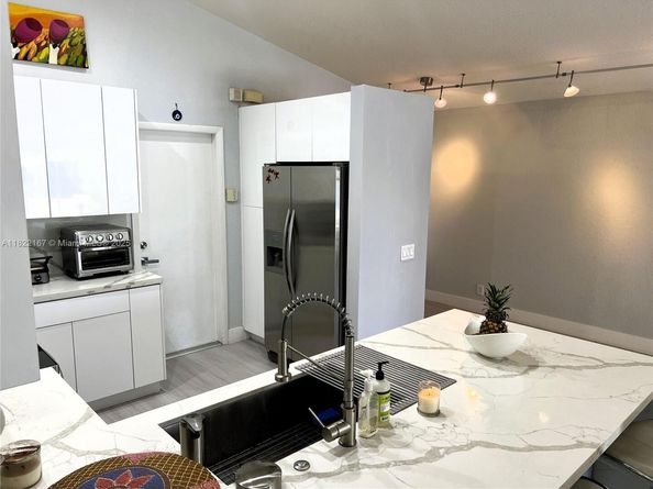 1605 Salerno Cir, Weston FL 33327