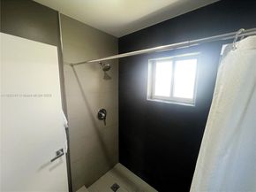 1605 Salerno Cir, Weston FL 33327