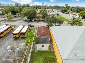 1629 NW 43rd St, Miami FL 33142