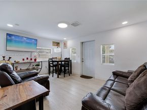 1629 NW 43rd St, Miami FL 33142