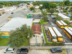 1629 NW 43rd St, Miami FL 33142