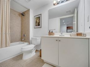 111 E Flagler St 506, Miami FL 33131