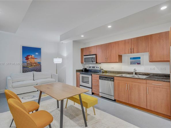 111 E Flagler St 506, Miami FL 33131