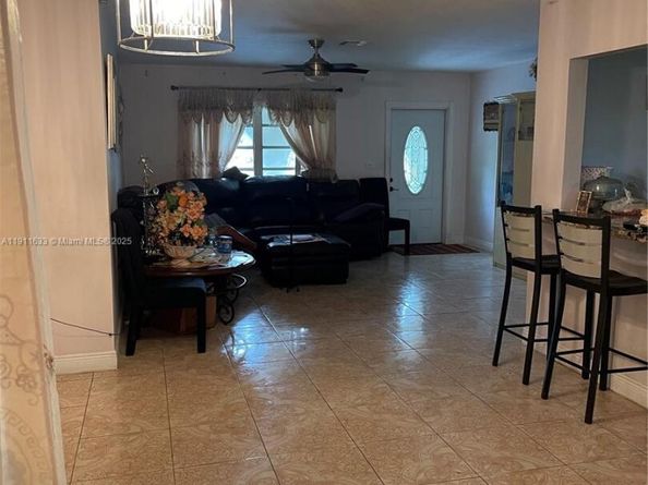 14521 NW 16th Ct, Miami FL 33167