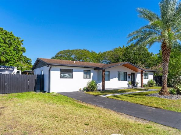 13741 SW 72nd Ter, Miami FL 33183